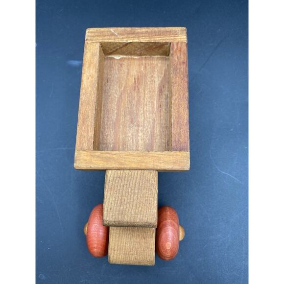 The Montgomery Schoolhouse Inc Vermont Toy Truck Wooden Wheels Turn Freely - Picture 6 of 11